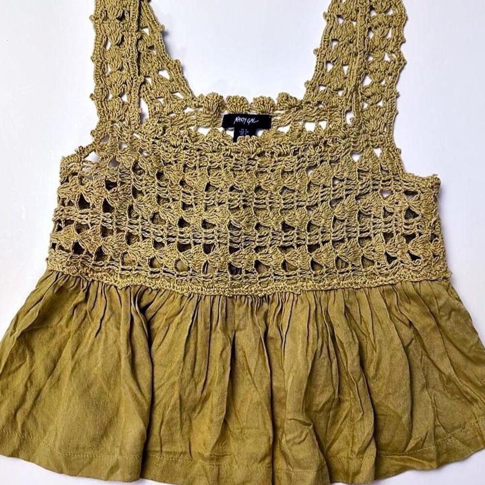 Nasty-gal Women's Green and Khaki Crop-top